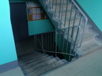 Неизвестные в Красноармейске залили стены в подъезде кровью