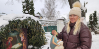 Вертеп, фотозона и арка из голубой ели: Никольский храм в Царево украсили для встречи Рождества - Regions.Ru